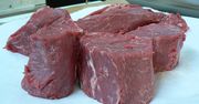 Surowe steki z polędwiczki wołowej bez kości (samo mięso, II klasa mięsa)