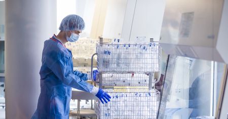 Koronawirus. Prawie pół miliona osób na kwarantannie. Ozdrowieńców przybywa wolniej niż zakażonych