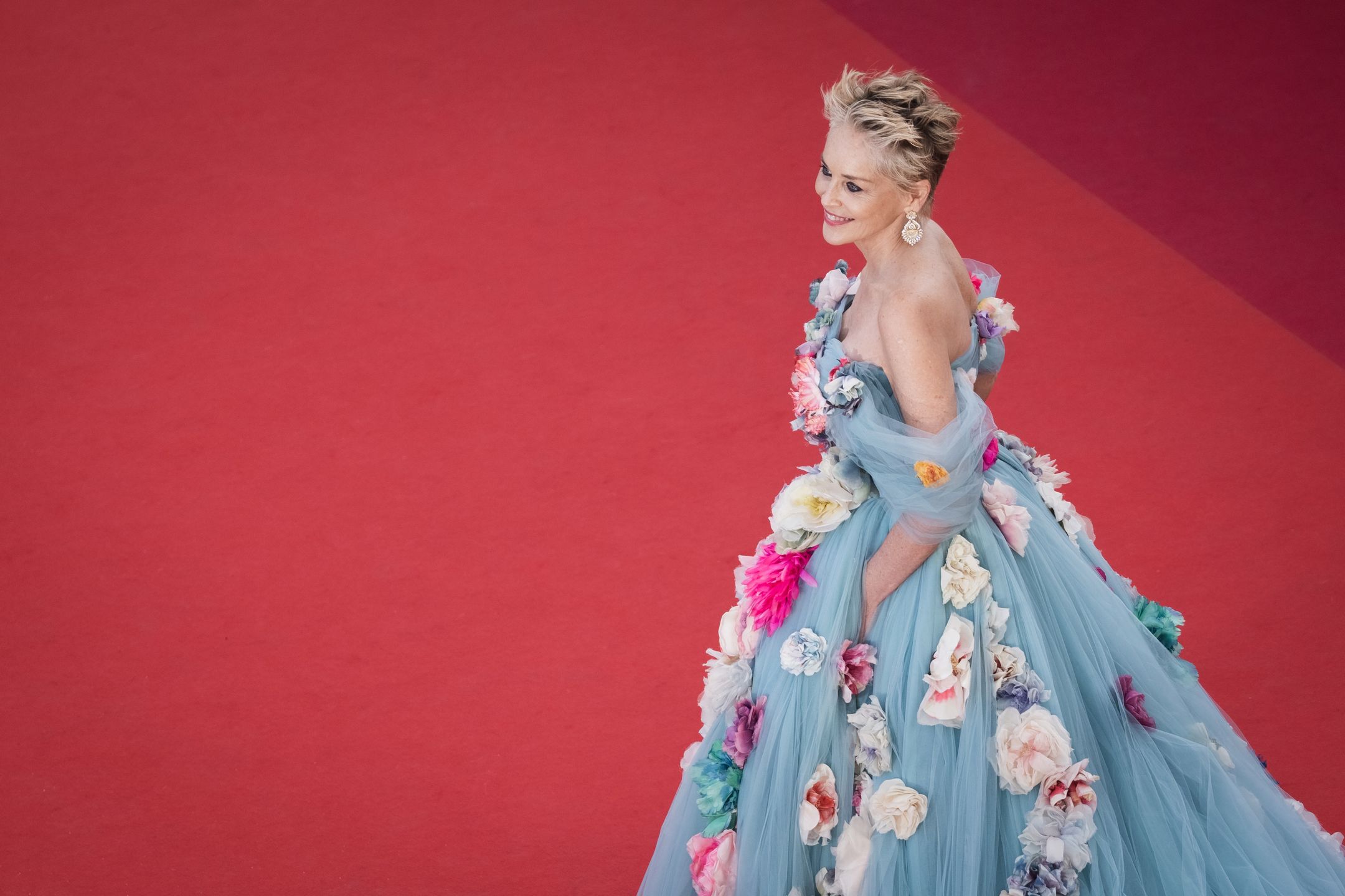 Sharon Stone w kwiecistej sukni