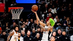 Spurs wygrali, Sochan jeszcze poza składem