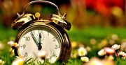 Zmiana czasu 2021. Tym razem śpimy krócej czy dłużej?