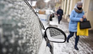 Warszawa. Marznący deszcz i gołoledź. IMGW alarmuje