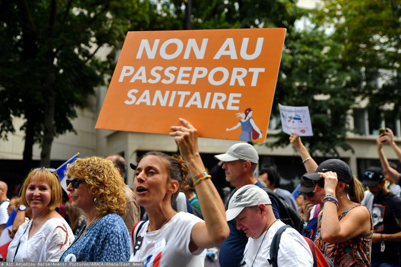 Demonstracje we Francji są prowadzone cyklicznie od wprowadzenia przepustek covidowych