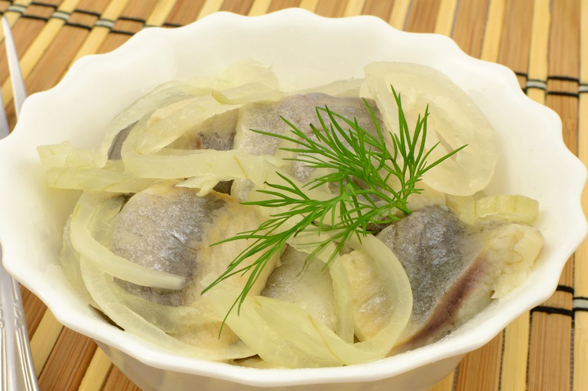 Nie moczę śledzi w zwykłej wodzie, ani w mleku. Inny płyn nadaje im lepszego smaku