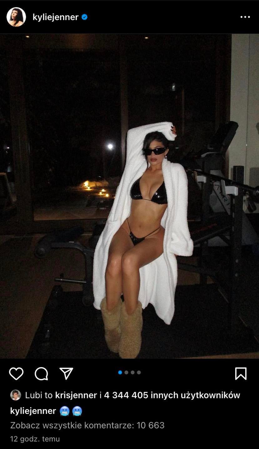 Lateksowa Kylie Jenner WDZIĘCZY SIĘ w jacuzzi