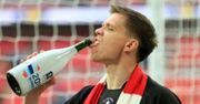 Szczęsny przyłapany: Wciągał... gaz rozweselający?