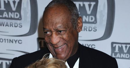 Cosby ŚMIEJE SIĘ Z OSKARŻEŃ O GWAŁTY! Udawał, że płacze...