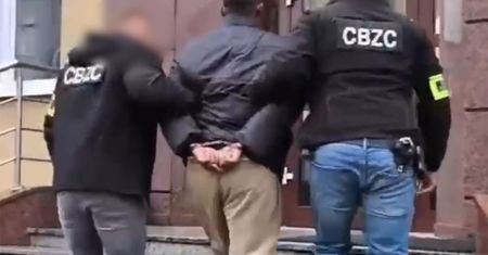 Dokonywał tzw. oszustw nigeryjskich. Wpadł w ręce policji