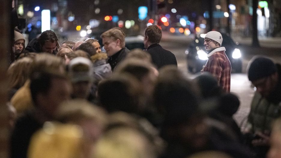 Przed klubami nocnymi w Malmo od 9 lutego znów są tłumy