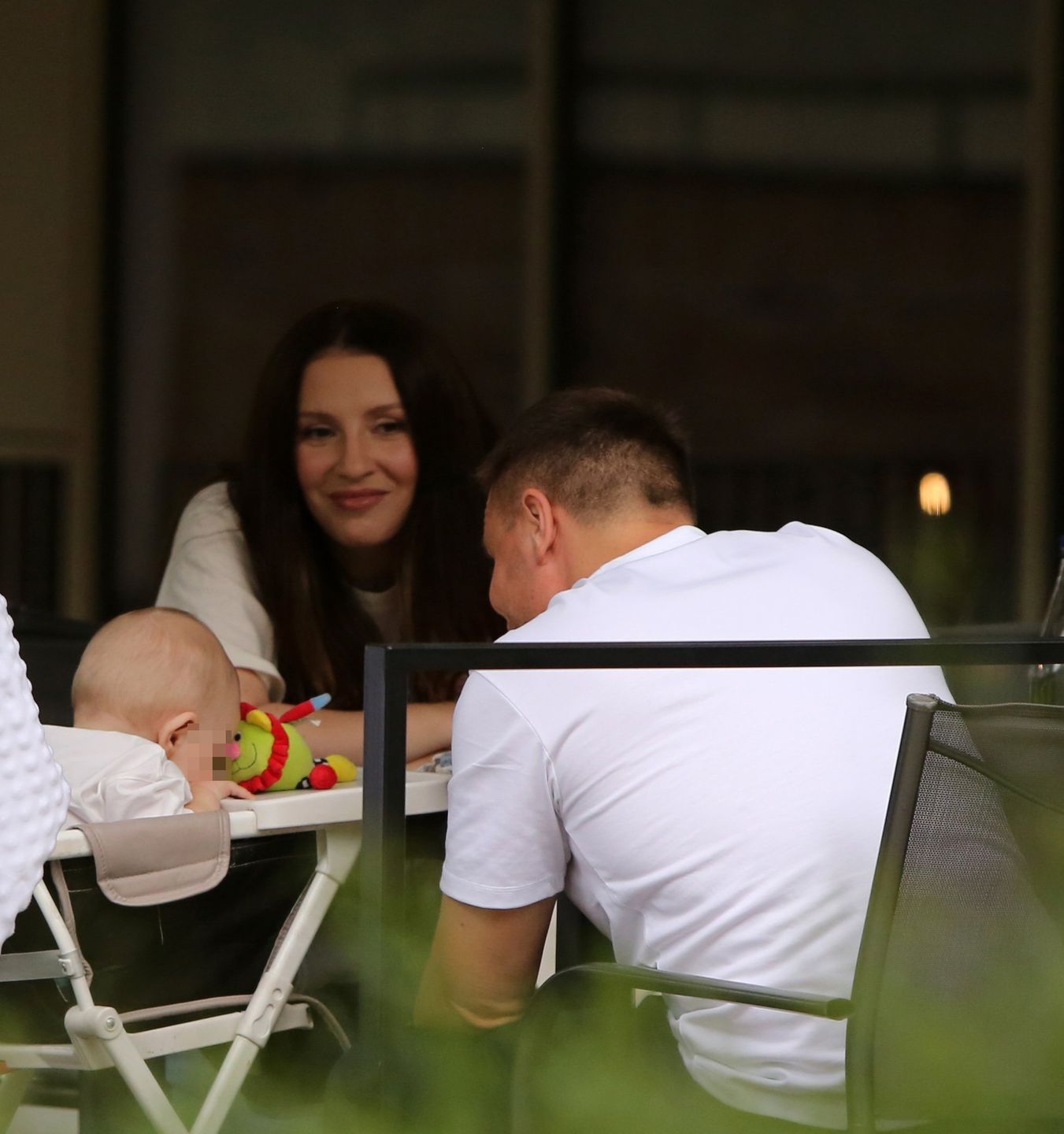 Marcin Hakiel i Dominika Serowska maszerują po mieście z Romeo
