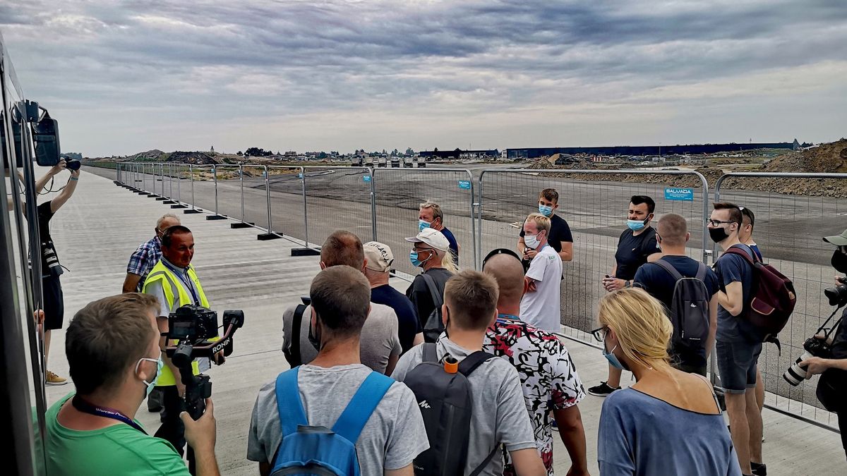 Porty Lotnicze organizują wycieczki po budowie nowego lotniska w Radomiu 