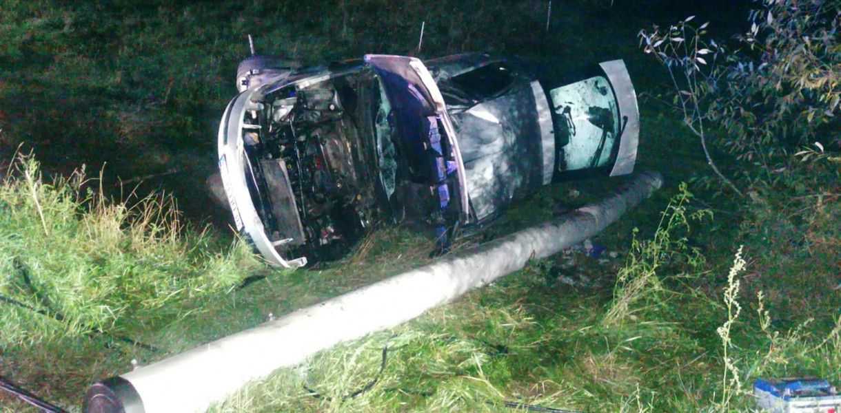 Uderzył w słup w Sokolcu