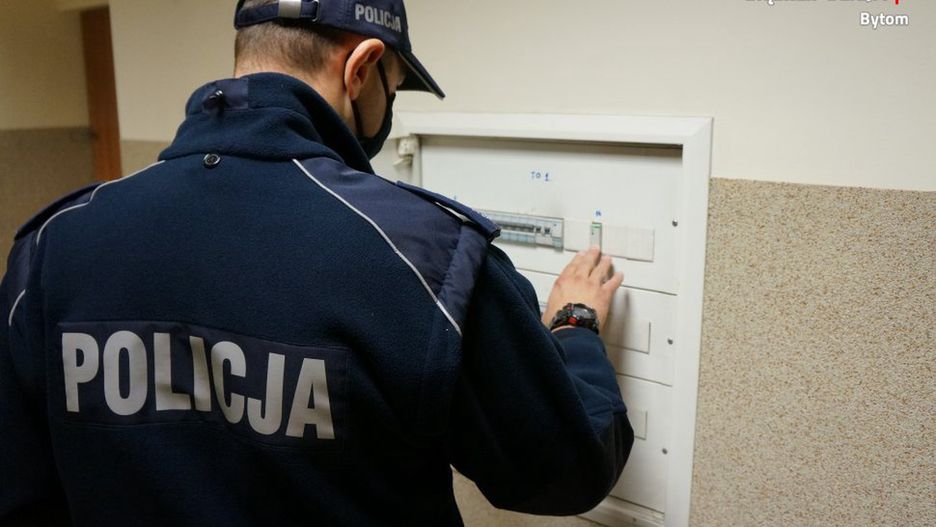 Bytom. Policja złapała amatorów darmowego prądu.