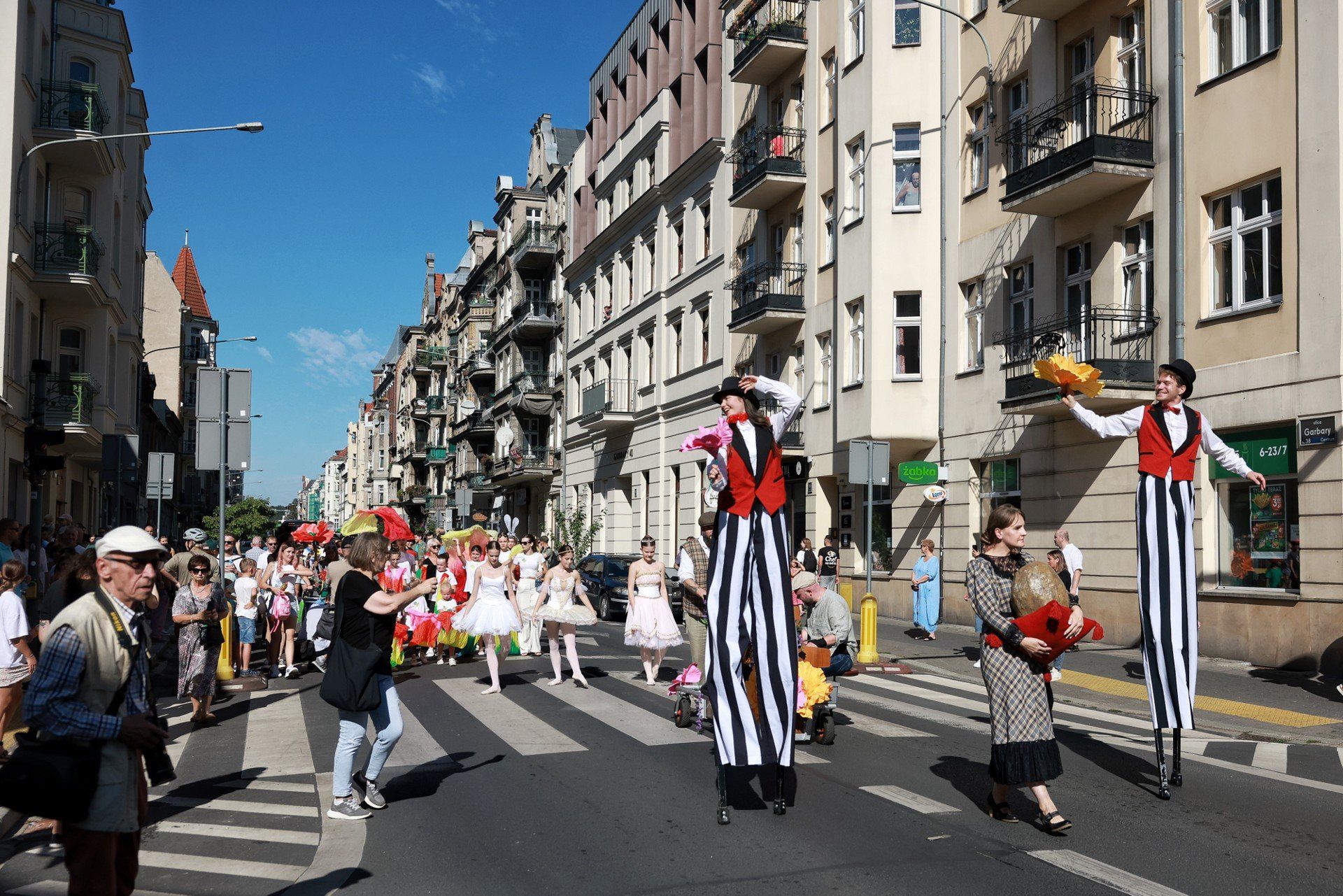 20250921 Poznań, Święto Fyrtla Garbary, parada uliczna ulica Garbary