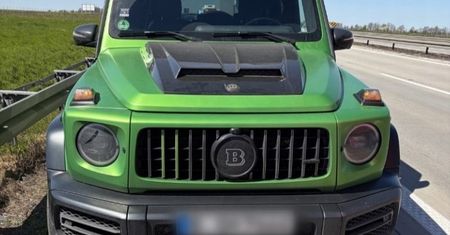 Pościg na A4 i porzucony luksusowy SUV. Policja odzyskała auto warte ponad milion złotych