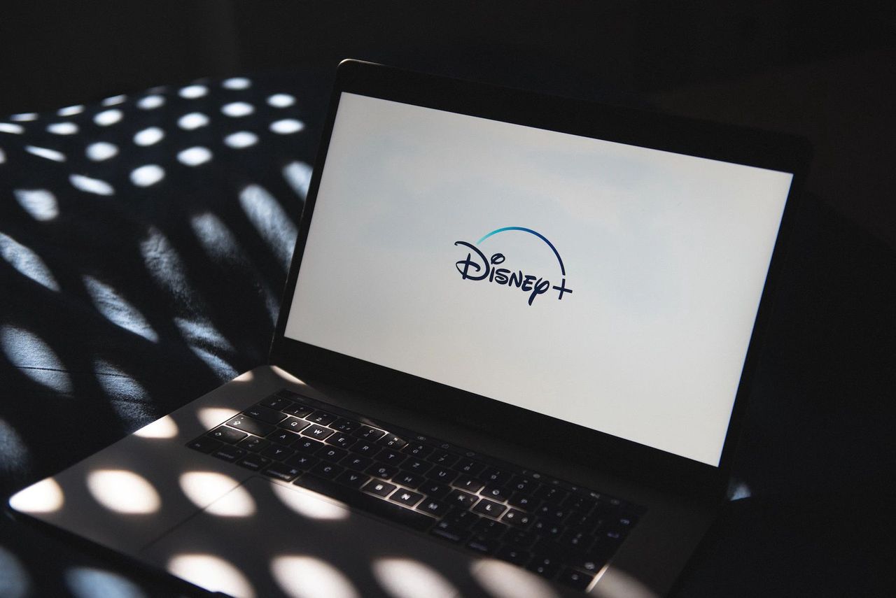 Disney+ na laptopie, zdjęcie ilustracyjne