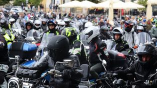 Gniezno: Ryk silników! Motocykliści zakończyli sezon na Rynku. Setki motocykli!