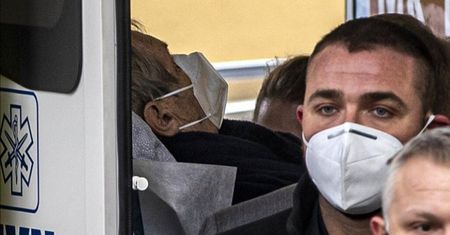 Czechy. Prezydent opuścił szpital i wrócił do niego tego samego dnia