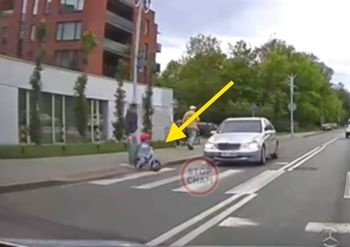 Sekundy od tragedii. Dziecko wjechało na pasy. Jest nagranie