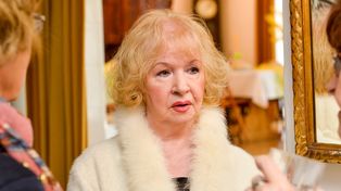 "Nikogo już nie poznaje". Złe wieści o 84-letniej Halinie Kowalskiej