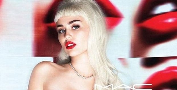 Miley w blond peruce reklamuje szminki!