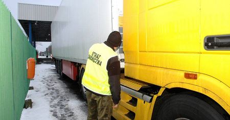 Odzyskano ciągnik siodłowy wraz z naczepą o wartości 260 000 zł