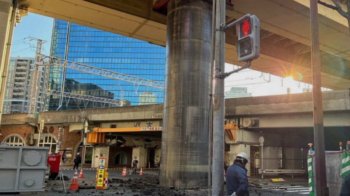 Gigantyczna rura w Osace