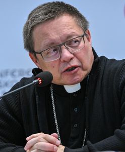 Miała wyrzucić krzyż do kosza. Kard. Ryś o sprawie nauczycielki