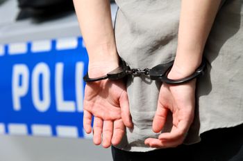 Złodziej-recydywista zatrzymany. Kradł m.in. telefony, portfele i rowery