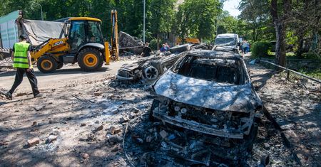 Rosyjski atak na Kijów. Uszkodzenia w polskiej ambasadzie