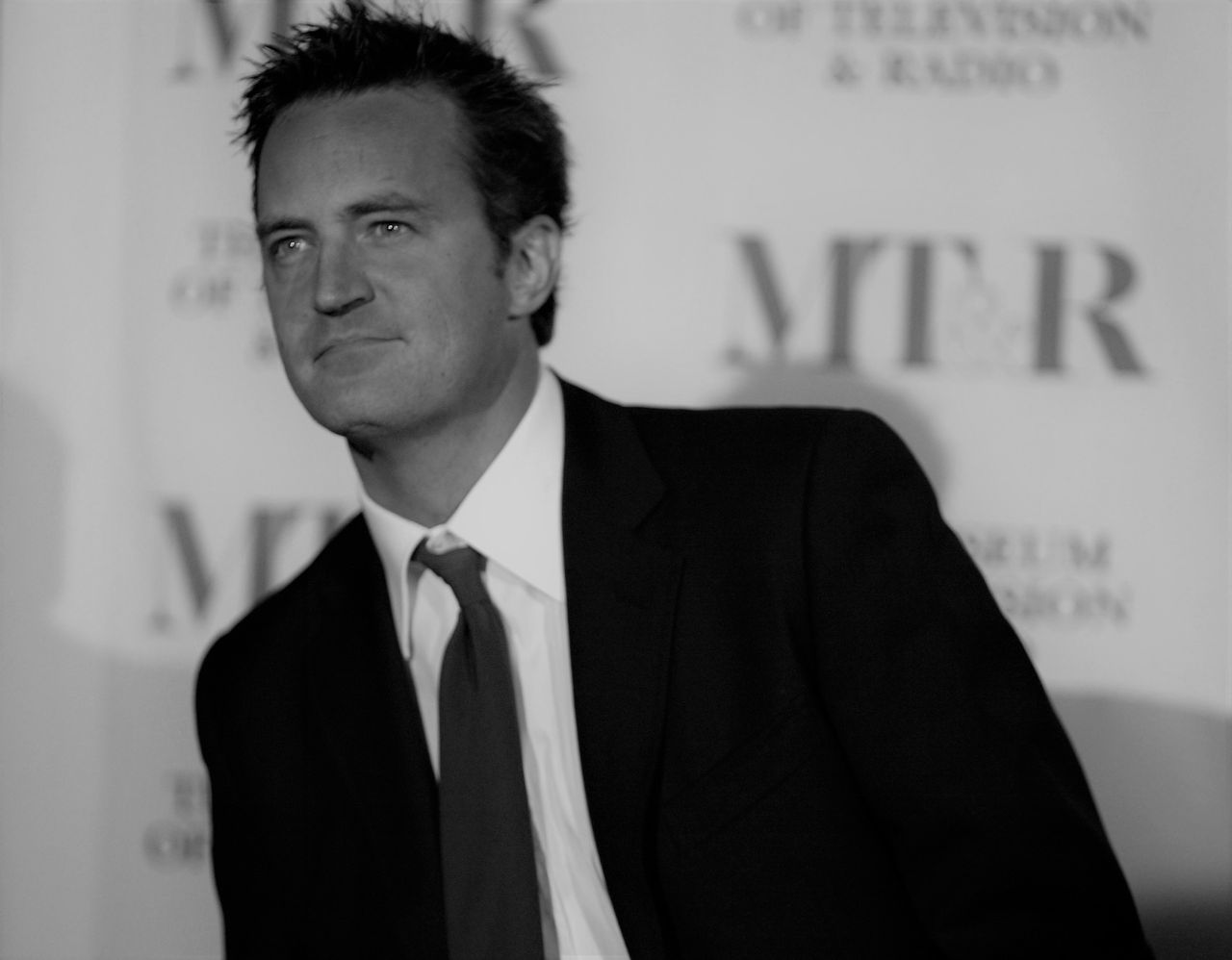 Matthew Perry nie żyje. Amerykańskie media o możliwej przyczynie śmierci