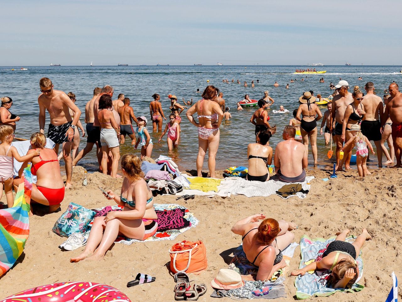 Pracuje w barze na plaży. Zdradza kulisy