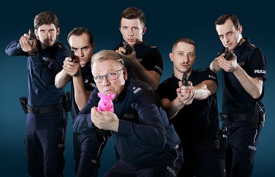 Nowy serial Czwórki „Krejzi Patrol” ogląda 112 tys. widzów