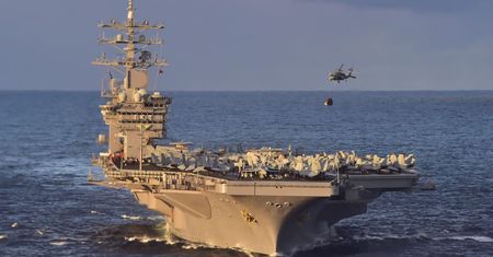 Gigant i rekordzista. USS Dwight D. Eisenhower popłynie w stronę Izraela