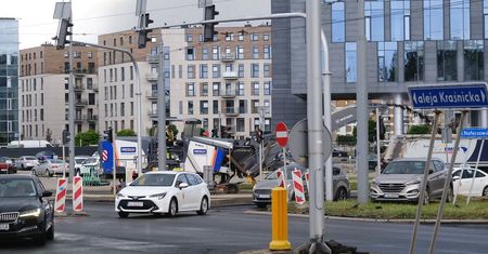 Deszcz wstrzymał remont na Kraśnickiej i Nałęczowskiej. ZDiTM odwołuje objazdy