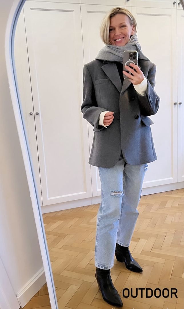 Magda Mołek w jeansach z dziurą