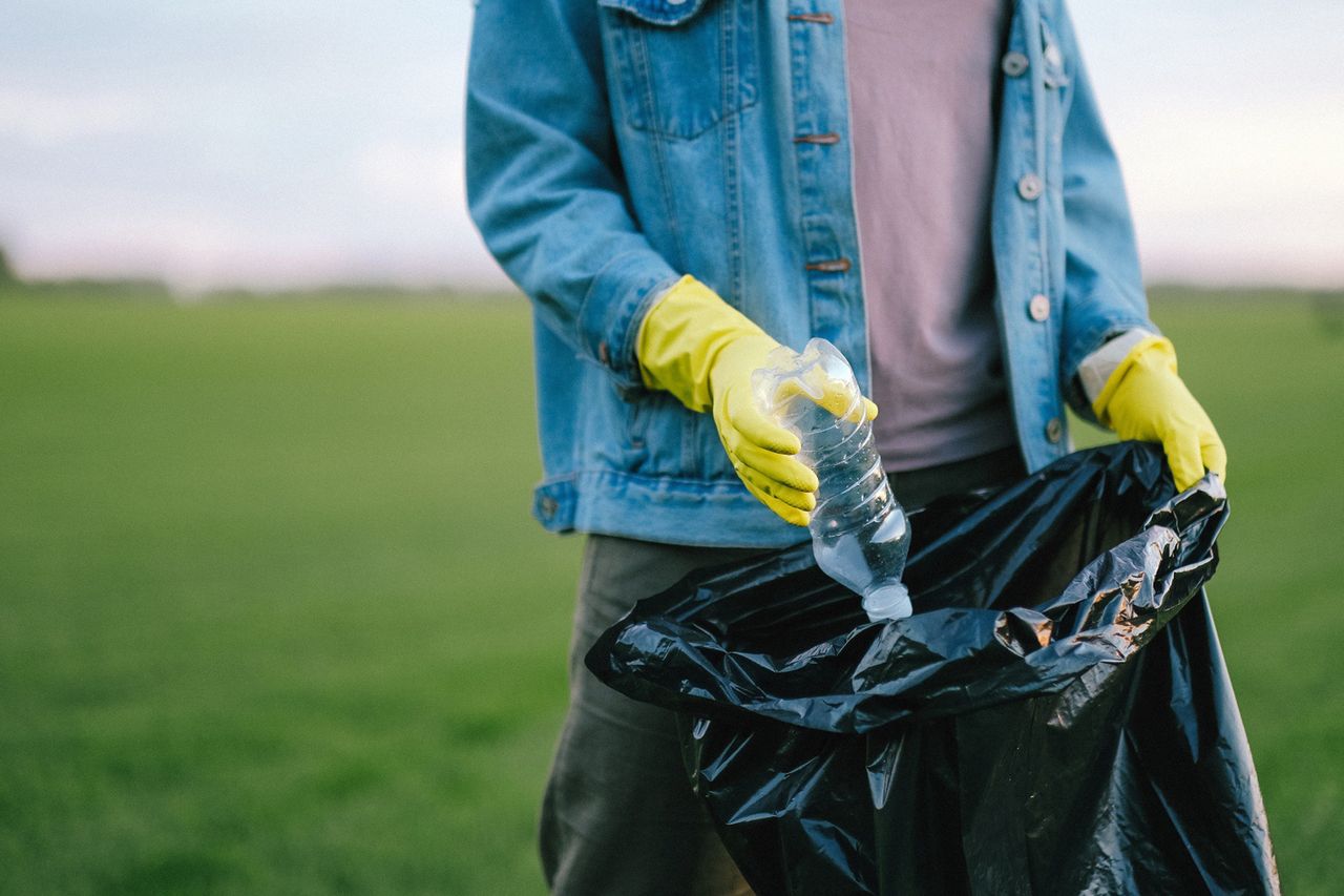 Plastikowe worki na śmieci w pewnych sytuacjach są problemem.