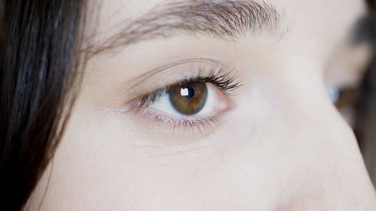 Jak w naturalny sposób zadbać o rzęsy? 