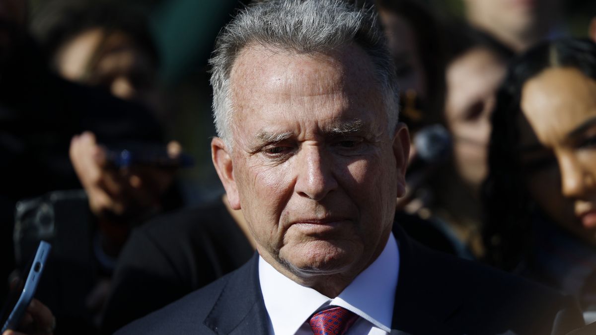 WASHINGTON, DC - FEBRUARY 04: Middle East Envoy Steve Witkoff speaks alongside United States National Security Adviser Michael Waltz to reporters outside of the West Wing of the White House on February 04, 2025 in Washington, DC. Walz and Witkoff spoke to reporters about the ceasefire between Israel and Hamas and also spoke about Israeli Prime Minister Benjamin Netanyahu's visit to the White House.  (Photo by Anna Moneymaker/Getty Images)