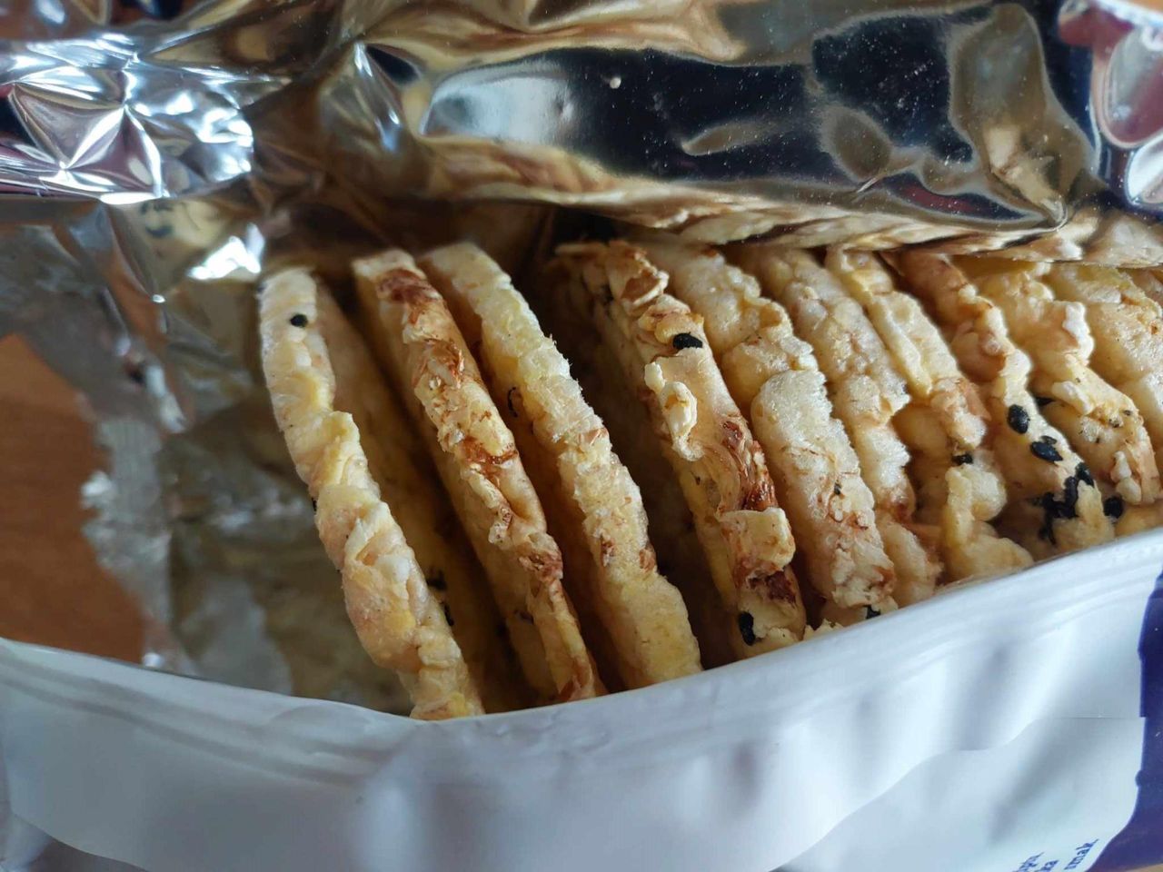 Promowane jako zdrowa przekąska. Podnoszą cukier, sprzyjają tyciu