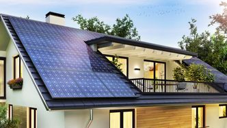 Panele fotowoltaiczne – jak dobrze wybrać, czego unikać?