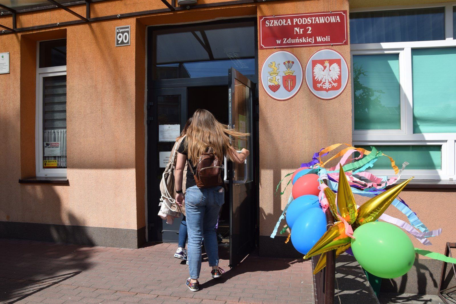 Barwny festyn w Szkole Podstawowej nr 2 w Zduńskiej Woli przyciągnął całe rodziny