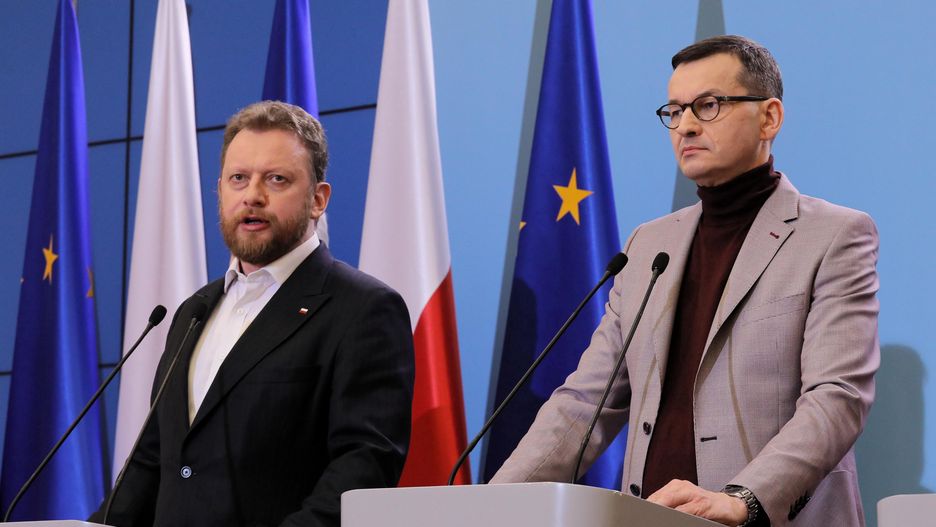Koronawirus w Polsce. Minister zdrowia Łukasz Szumowski skomentował sprawę zakupu wadliwych maseczek