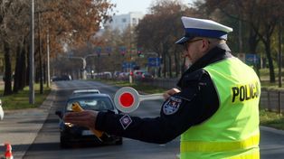 Czy trzeba wozić w samochodzie dowód rejestracyjny? Przepisy są jasne