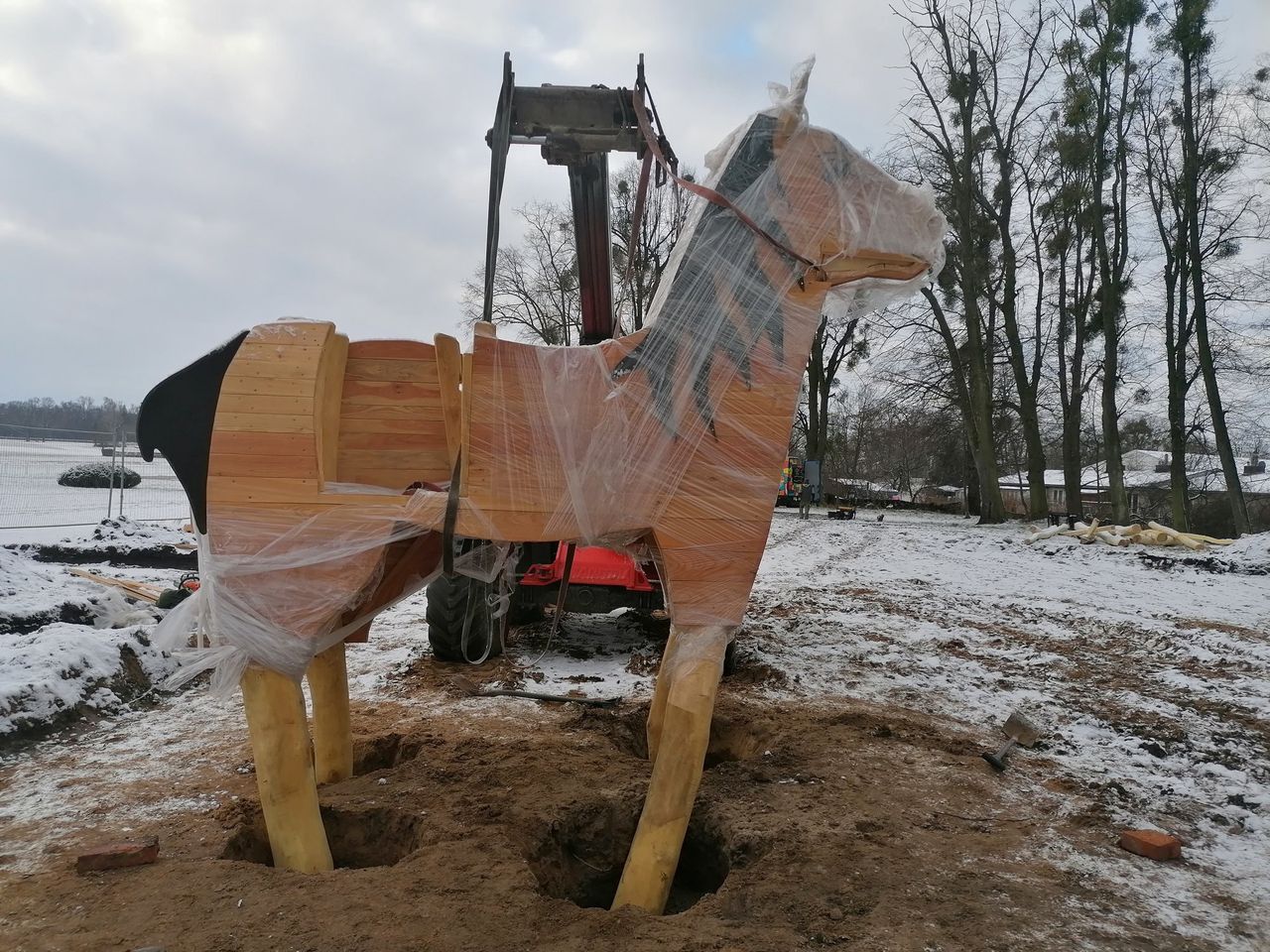 Wrocław. Park zabaw inny niż wszystkie. "Konikowo" wkrótce będzie gotowe