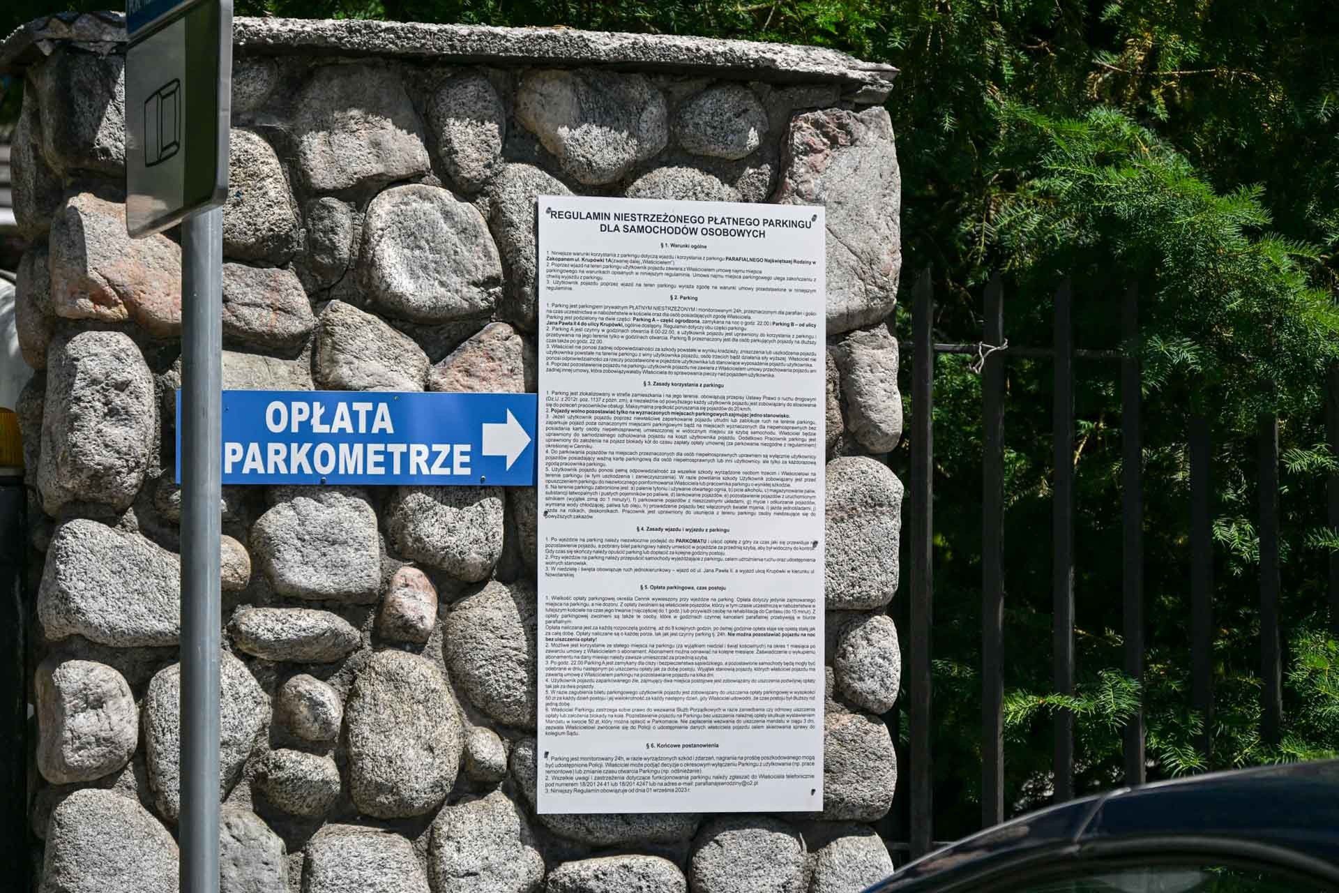 Sporny parking przy ul. Jana Pawła II