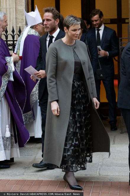 Rodzina kr�lewska z Monako na mszy ku pami?cie ksi?cia RainieraNO TABLOIDS: Princess Charlene of Monaco and Andrea Casiraghi arrive at the cathedral to attend a mass in memory of Prince Rainer III of Monaco, presided by His Excellency Dominique Marie David Archbishop of Monaco on April 5, 2023, Monaco. Photo by David Niviere/ABACAPRESS.COMNiviere David/ABACAPRESS.COM