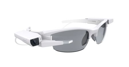 SmartEyeglass Attach to pomysł Sony na inteligentne okulary