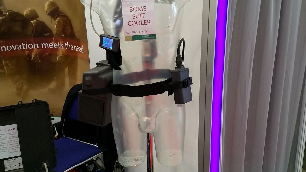Rozbrajanie bomb w komfortowych warunkach. Personalna klimatyzacja dla saperów 1