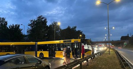 Kierowca się zamyślił. Oto efekt. Poruszenie na Śląsku